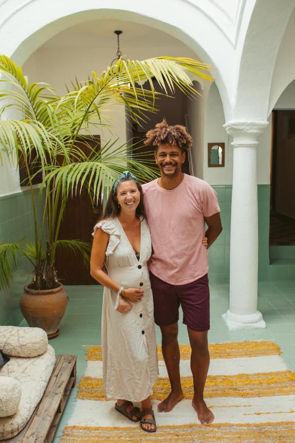 Hostal Africa Tarifa Bagian luar foto