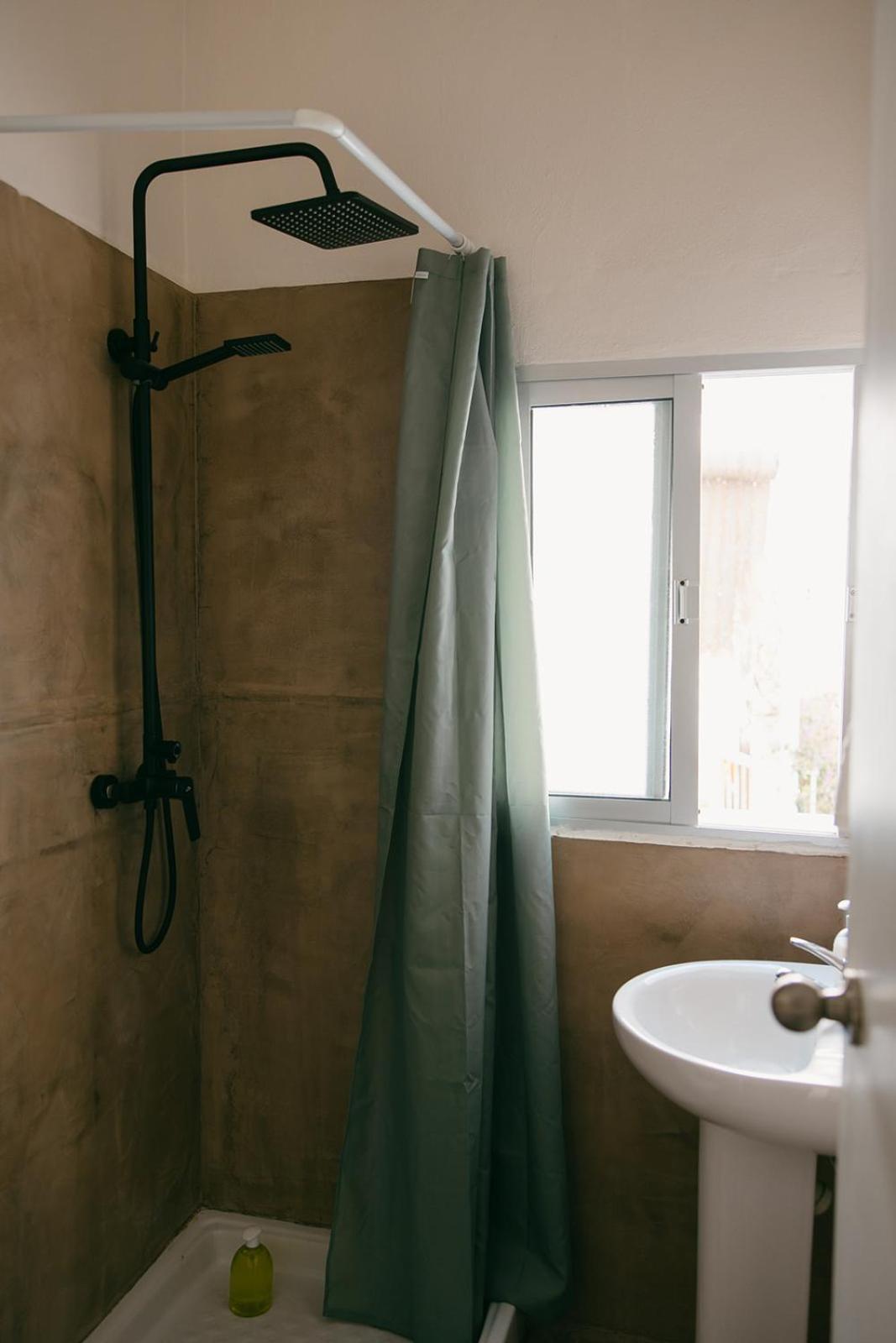Hostal Africa Tarifa Bagian luar foto